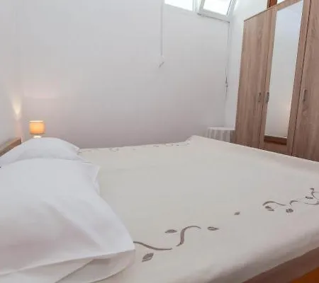 Apartamento Bujan *